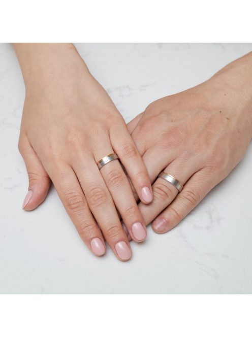 Arany karikagyűrű pár 396-F3850gyfr cirkóniával fehér és rozé arany