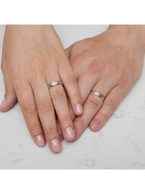 Arany karikagyűrű pár E-ALM14138gyf cirkóniával fehér arany