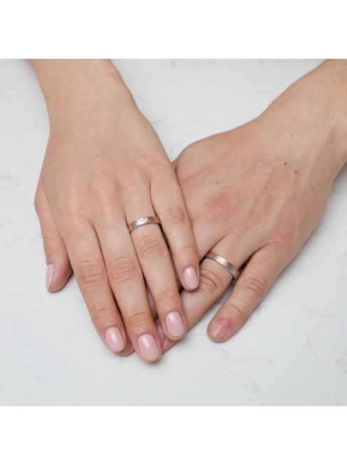 Arany karikagyűrű pár EGF-M30318 - 40318gyfr cirkóniával fehér és rozé arany