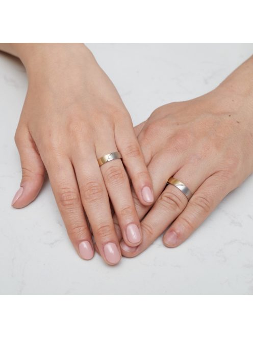 Arany karikagyűrű pár F3414gyfs cirkóniával fehér és sárga arany