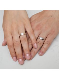 Arany karikagyűrű pár G1422gyf cirkóniával fehér arany