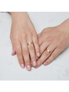 Arany karikagyűrű pár G4365gyr cirkóniával rozé arany