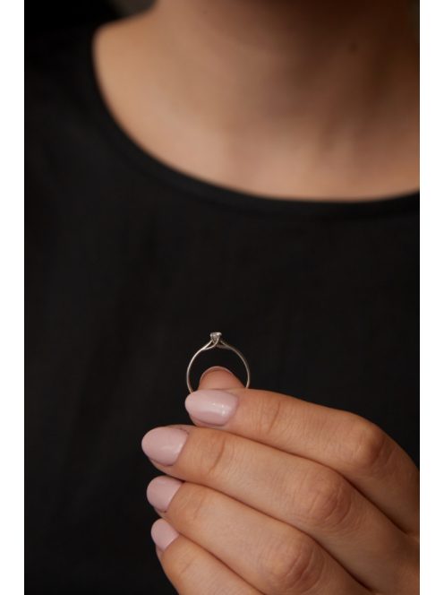 Gyűrűguru eljegyzési gyűrű  0,07Ct szintetikus gyémánttal MX062 